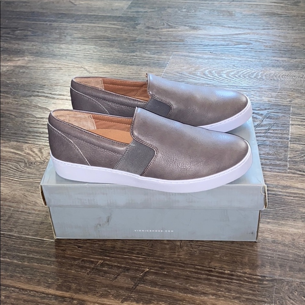 Vionic Demetra Slip on Sneaker in Charcoal 11M